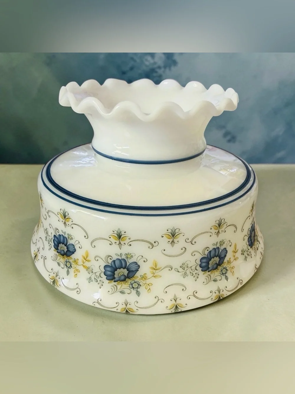 VTG Quoizel Abigail Adams 6”  Blue Floral Milk Glass Lamp Shade Fitter Ruffled